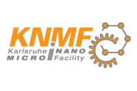 Logo der Karlsruhe Nano Micro Facility (KNMF) mit stilisierten Molekül- und Zahnrad-Symbolen.